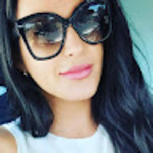 Meet your Posher, Alyson